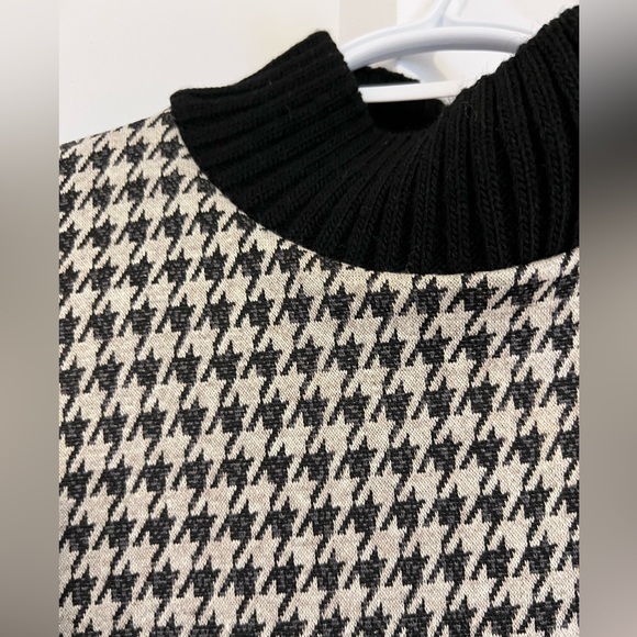 Zara houndstooth mock neck dress with pockets - Picture 2 of 4